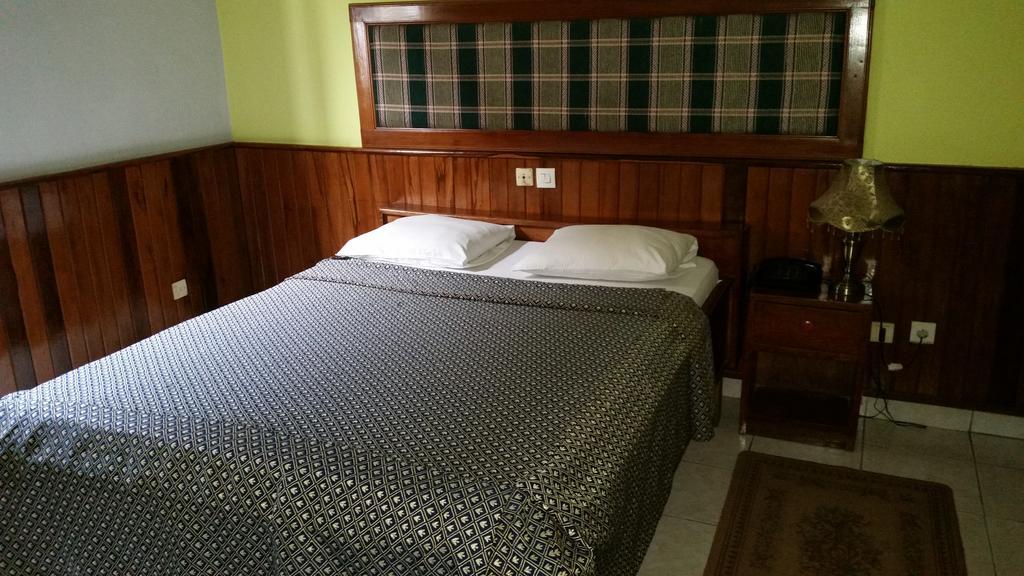 Saffana Hotel Douala Esterno foto