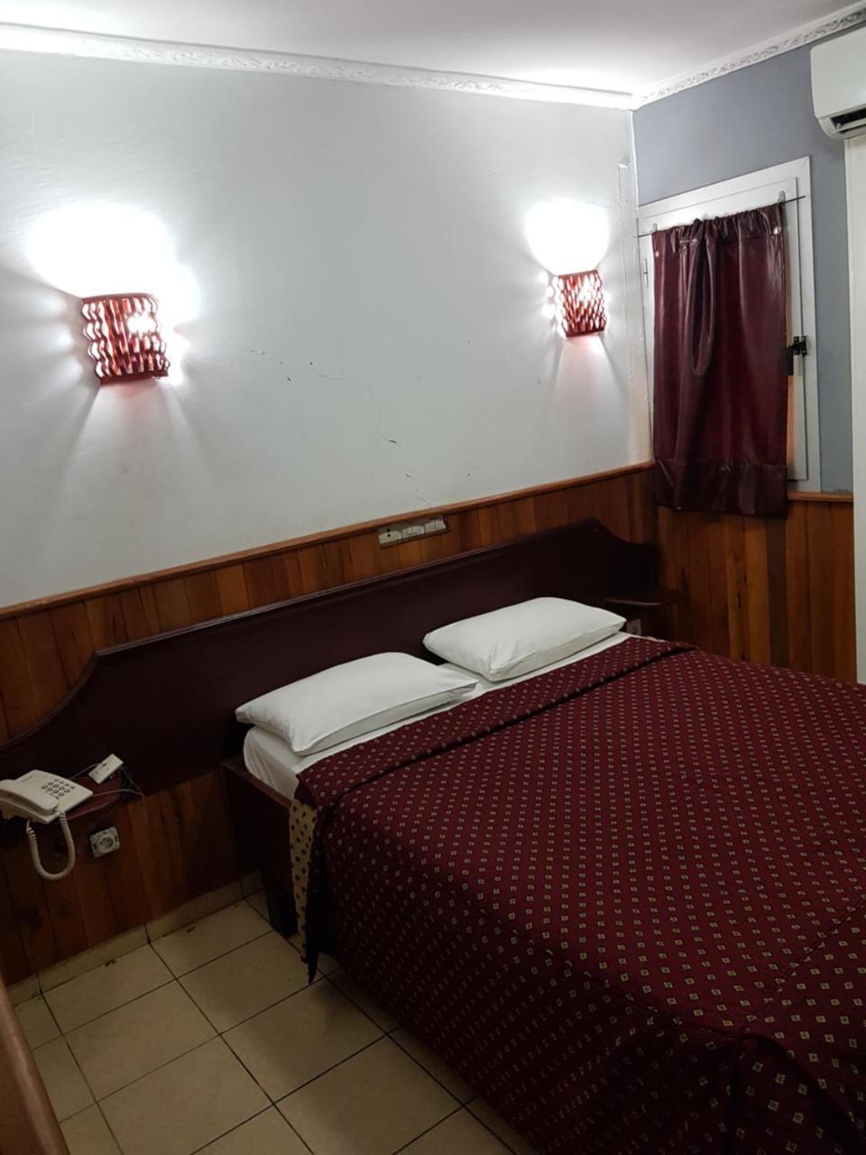 Saffana Hotel Douala Esterno foto